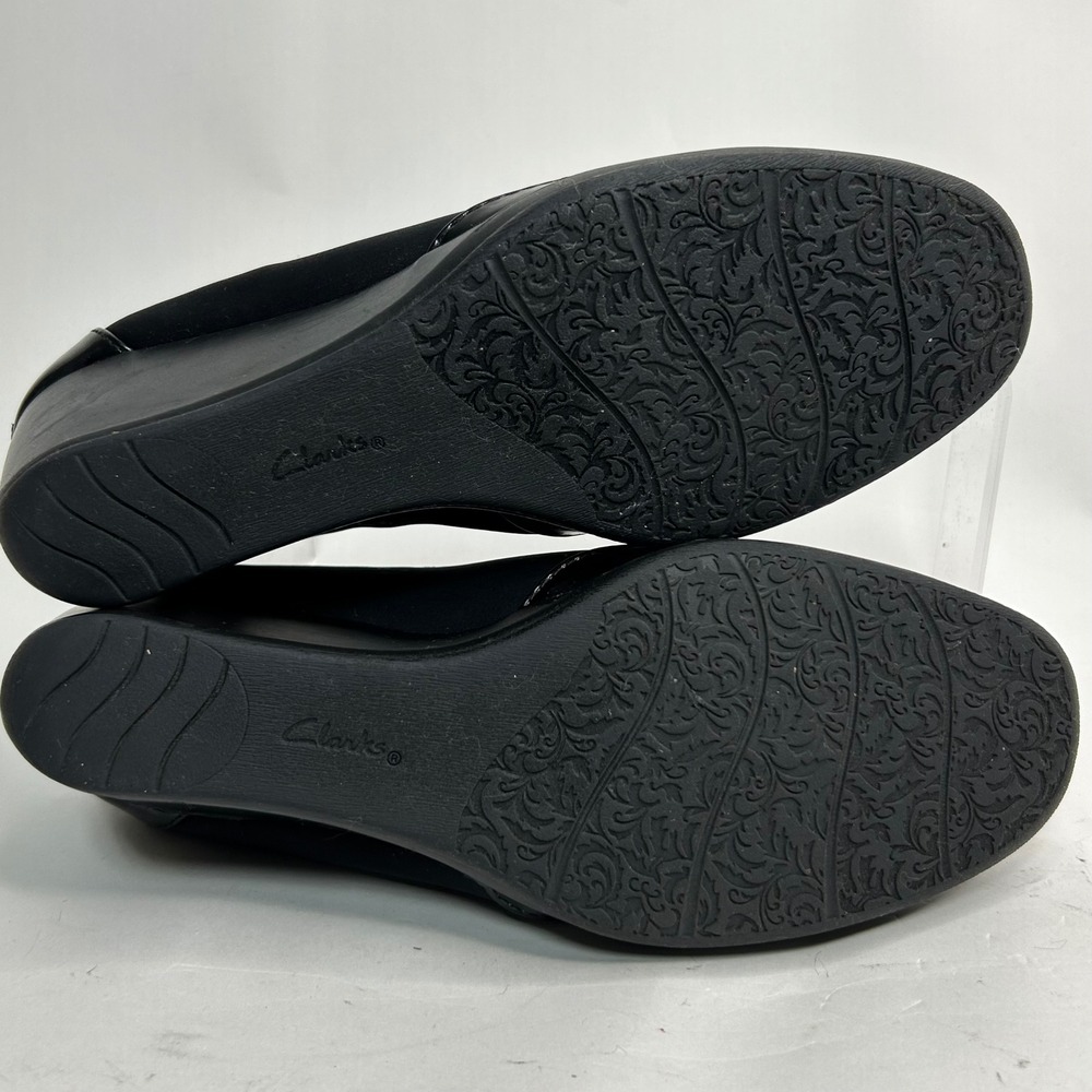 Clarks Bendables Womens Black Textile Patent Wedge Pumps 67116 Size 8.5M Comfort - Picture 7 of 8